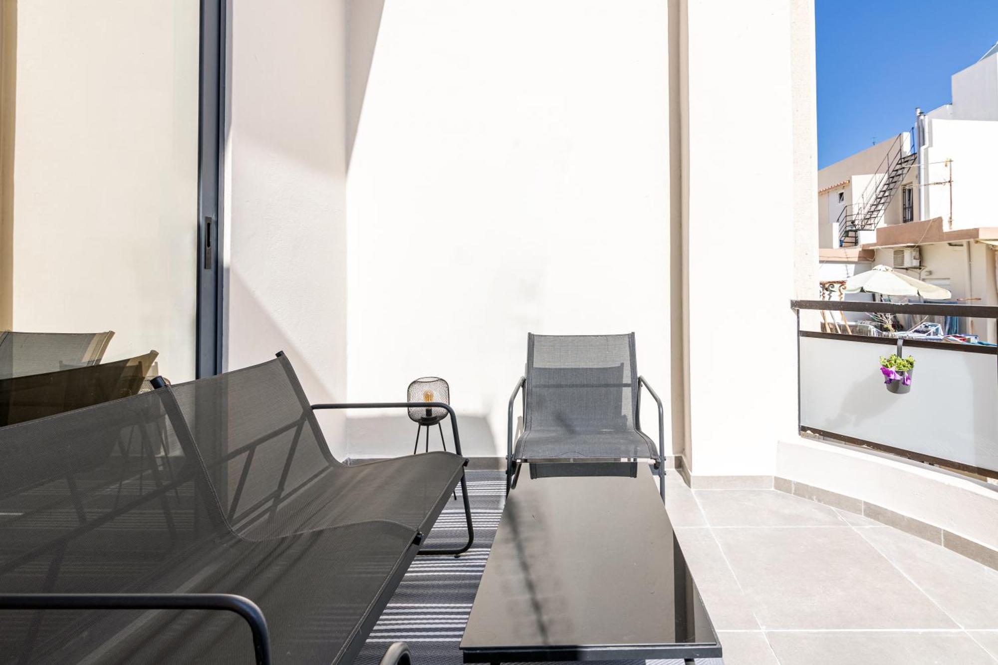 Maricool Minimal Spacious Downtown Loft Heraklion Zewnętrze zdjęcie